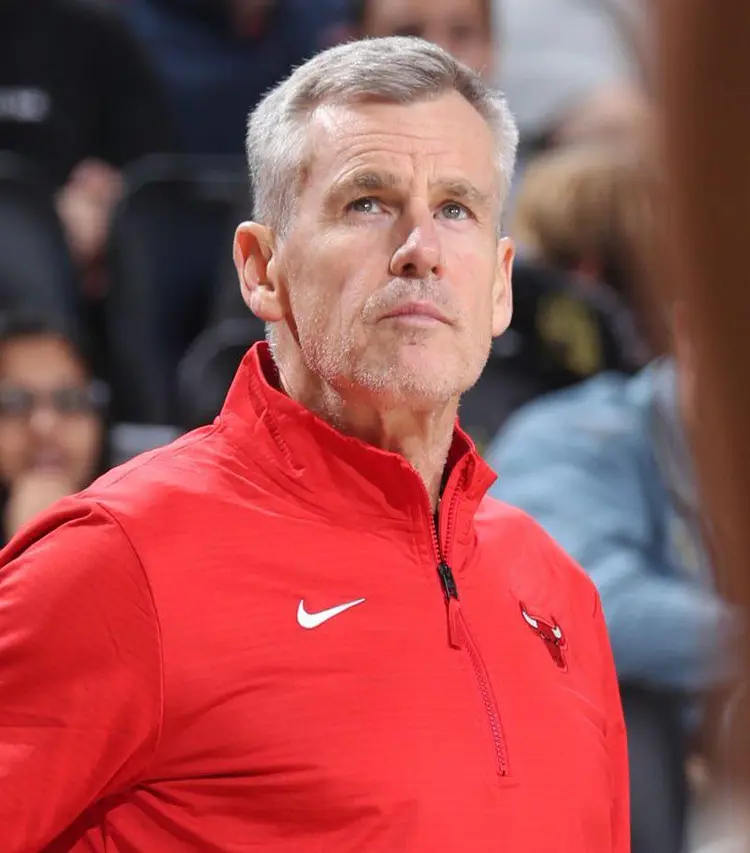 爱游戏官网-公牛队惨败后更衣室爆发冲突,主帅回应,可是客户就是.的简单介绍